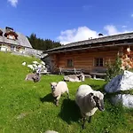 Schoenberghuette